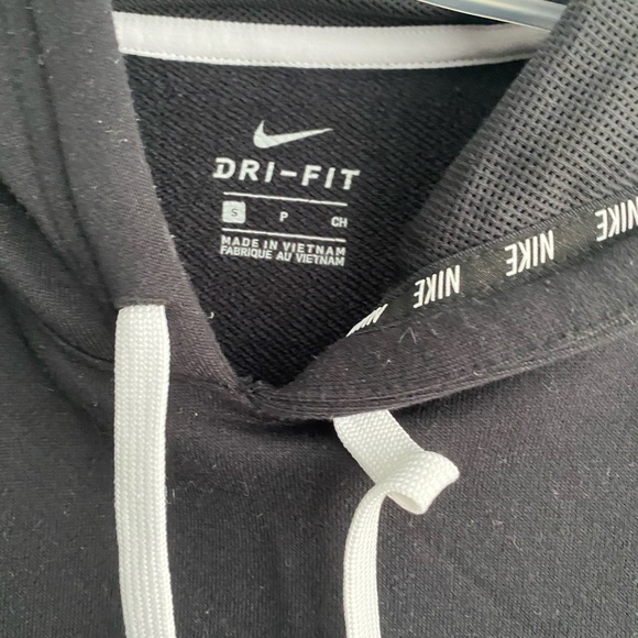 Nike pullover - Picture 3 of 3